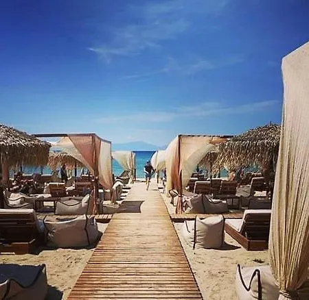 Anastasia 1ος όροφος εξοχικής παραθαλάσσιας κατοικίας χαλκιδικής Néa Irákleia