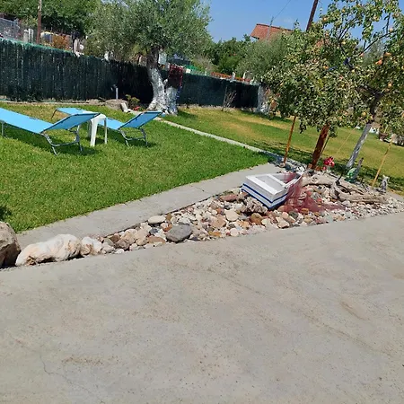 Anastasia 1ος όροφος εξοχικής παραθαλάσσιας κατοικίας χαλκιδικής Nea Iraklia