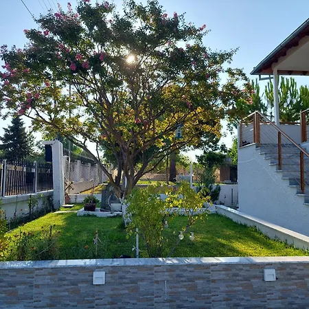 Feriehus Anastasia 1ος όροφος εξοχικής παραθαλάσσιας κατοικίας χαλκιδικής Néa Irákleia