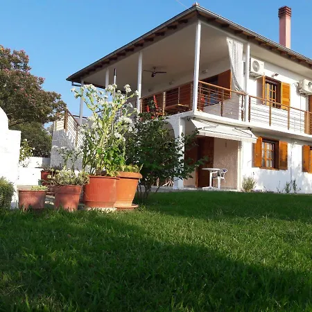 Anastasia: Beachfront Ground Floor Holiday In Nea Herakleia, Chalkidiki Holiday home Nea Iraklia