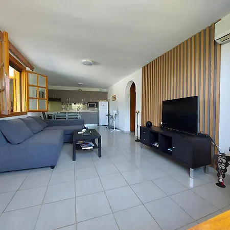 Anastasia: Beachfront Ground Floor Holiday In Nea Herakleia, Chalkidiki Holiday home Nea Iraklia