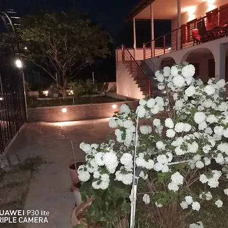 Holiday home Anastasia: Beachfront Ground Floor Holiday In Nea Herakleia, Chalkidiki Nea Iraklia