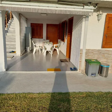 Anastasia: Beachfront Ground Floor Holiday In Nea Herakleia, Chalkidiki * Nea Iraklia