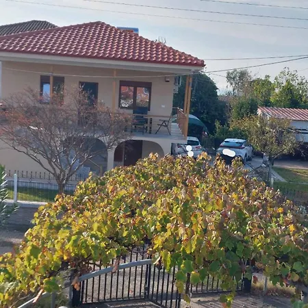 Σπίτι διακοπών Anastasia 1ος όροφος εξοχικής παραθαλάσσιας κατοικίας χαλκιδικής Νέα Ηράκλεια